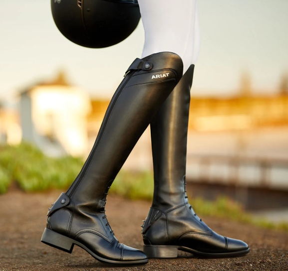 U korak s vjetrom i prašinom: Ariat riding boots, jakne i obuća koje osvajaju terene